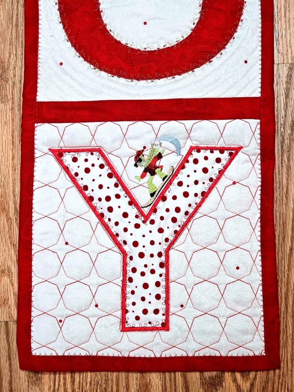 Christmas JOY Quilted Vertical Banner 33" Holiday Wall Hanging Applique vintage - Picture 3 of 8